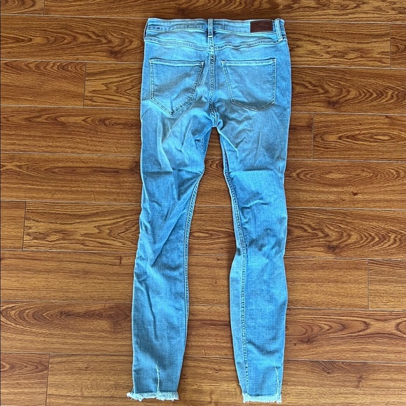 Hollister High-Rise Super Skinny Light Blue Women's Jeans - Picture 4 of 5